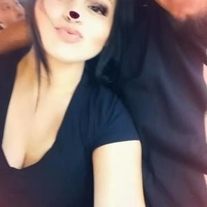 Meet your Posher, Maira